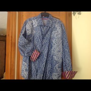 Men’s designer Robert Graham dress shirt